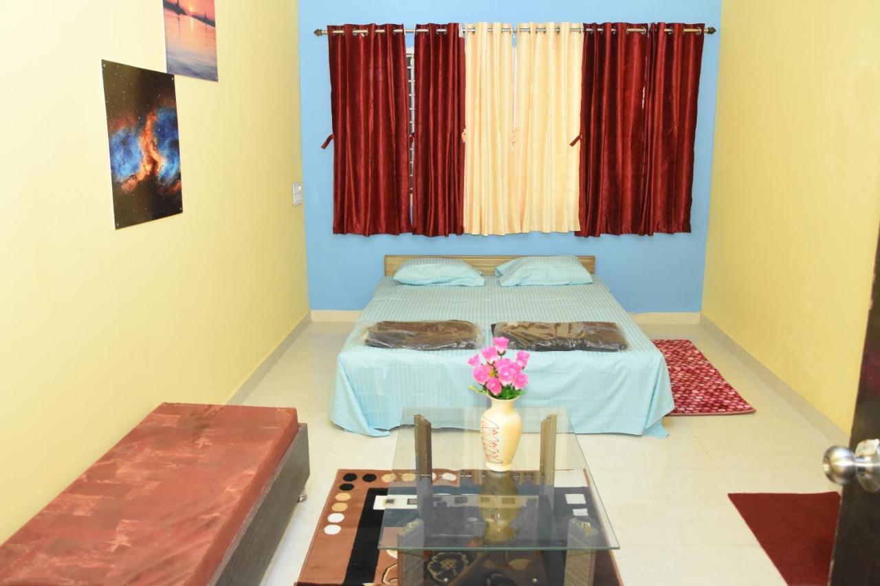 H P Homestay Dharwad Exterior photo