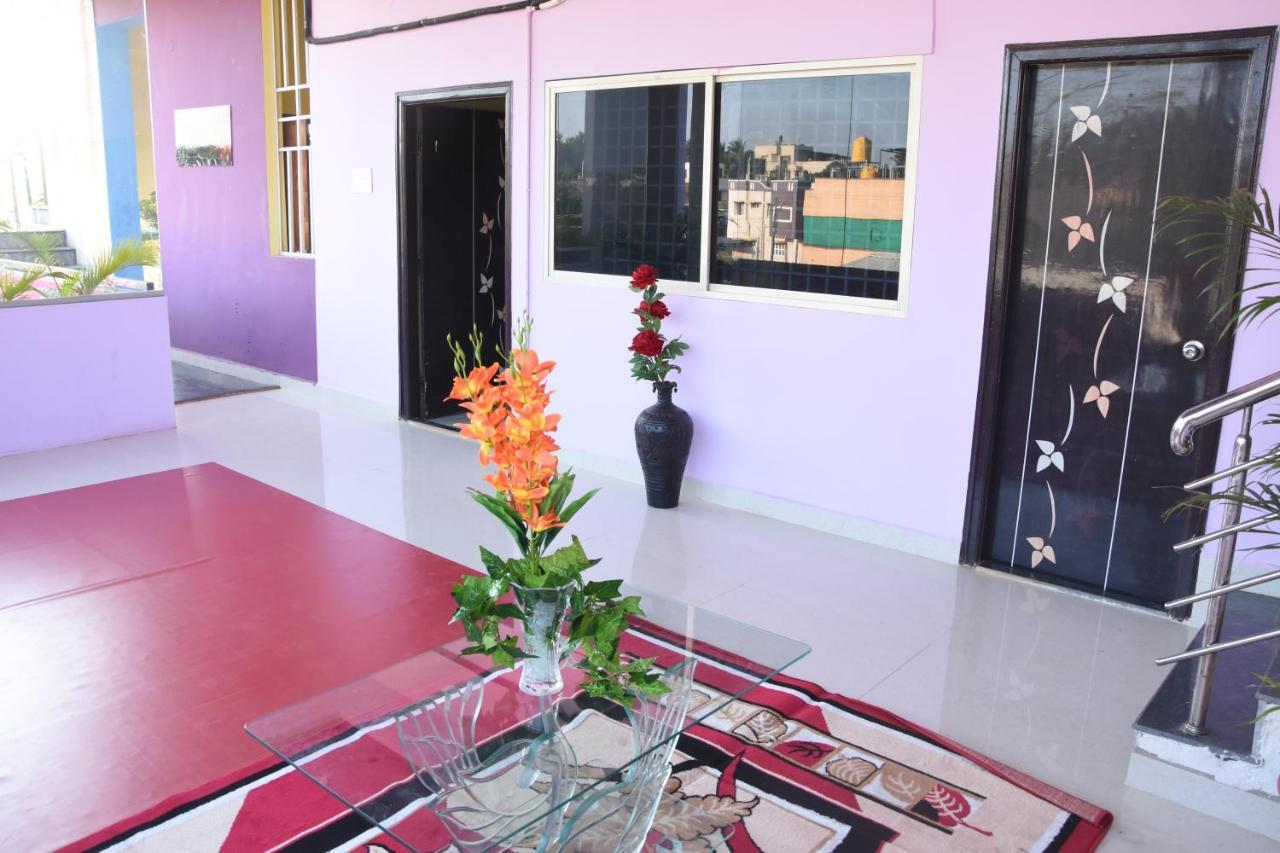 H P Homestay Dharwad Exterior photo