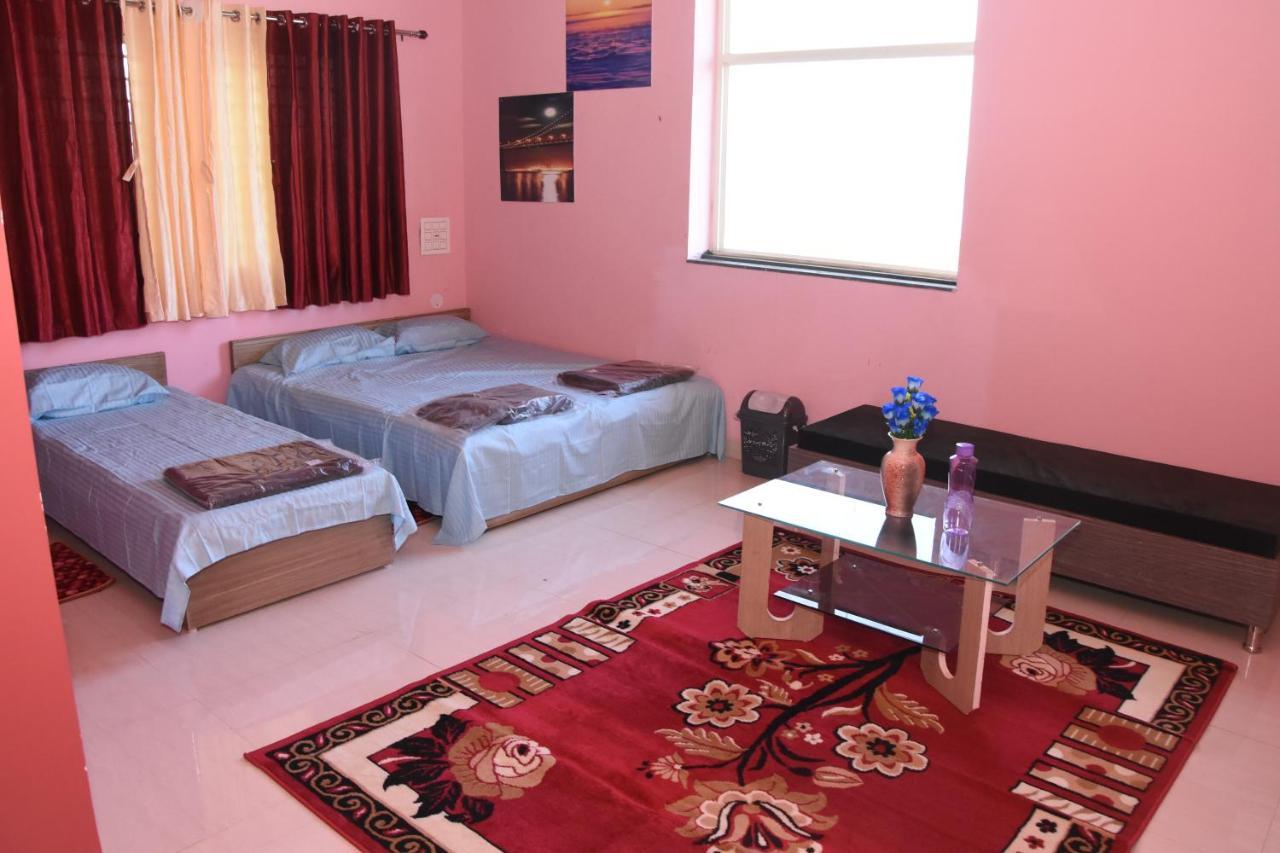 H P Homestay Dharwad Exterior photo